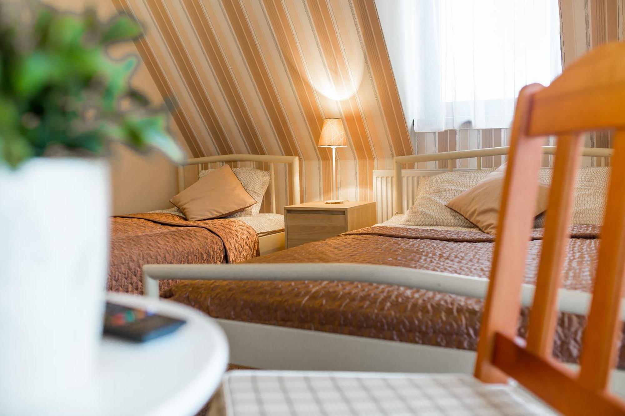 U Kruka Bed & Breakfast Groń Екстериор снимка